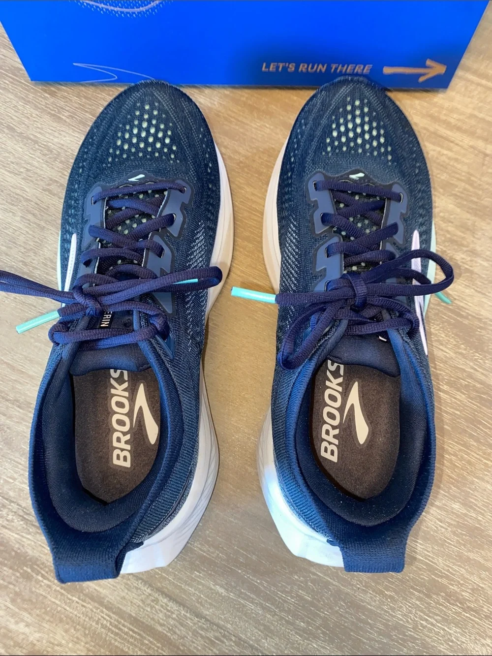 Brooks Glycerin 23, Women’s 8.5 Wide